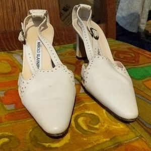 Manolo Blahnik Ivory heels